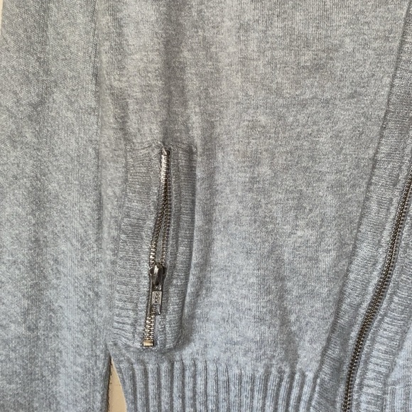 Women’s Victoria’s Secret Sweater - Picture 3 of 6